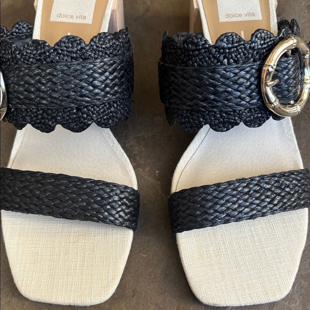 Dolce Vita Zophy Sandal - Picture 4 of 14